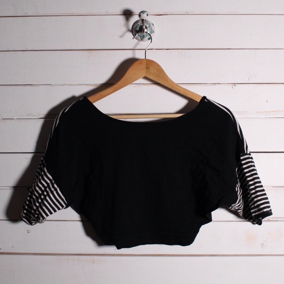 Made in Cali Crop Top Stripes/Black - Picture 2 of 9